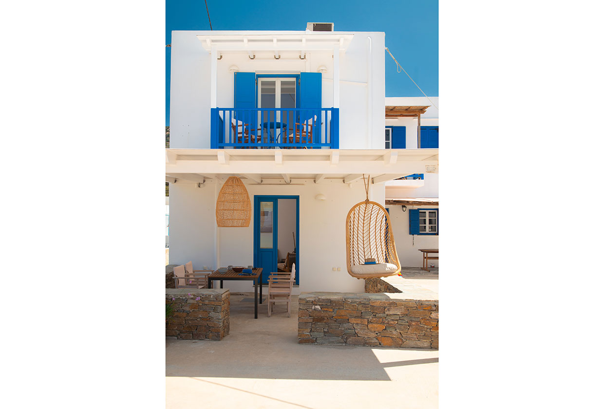 Τα στούντιος Άννα στο Βαθύ της Σίφνου